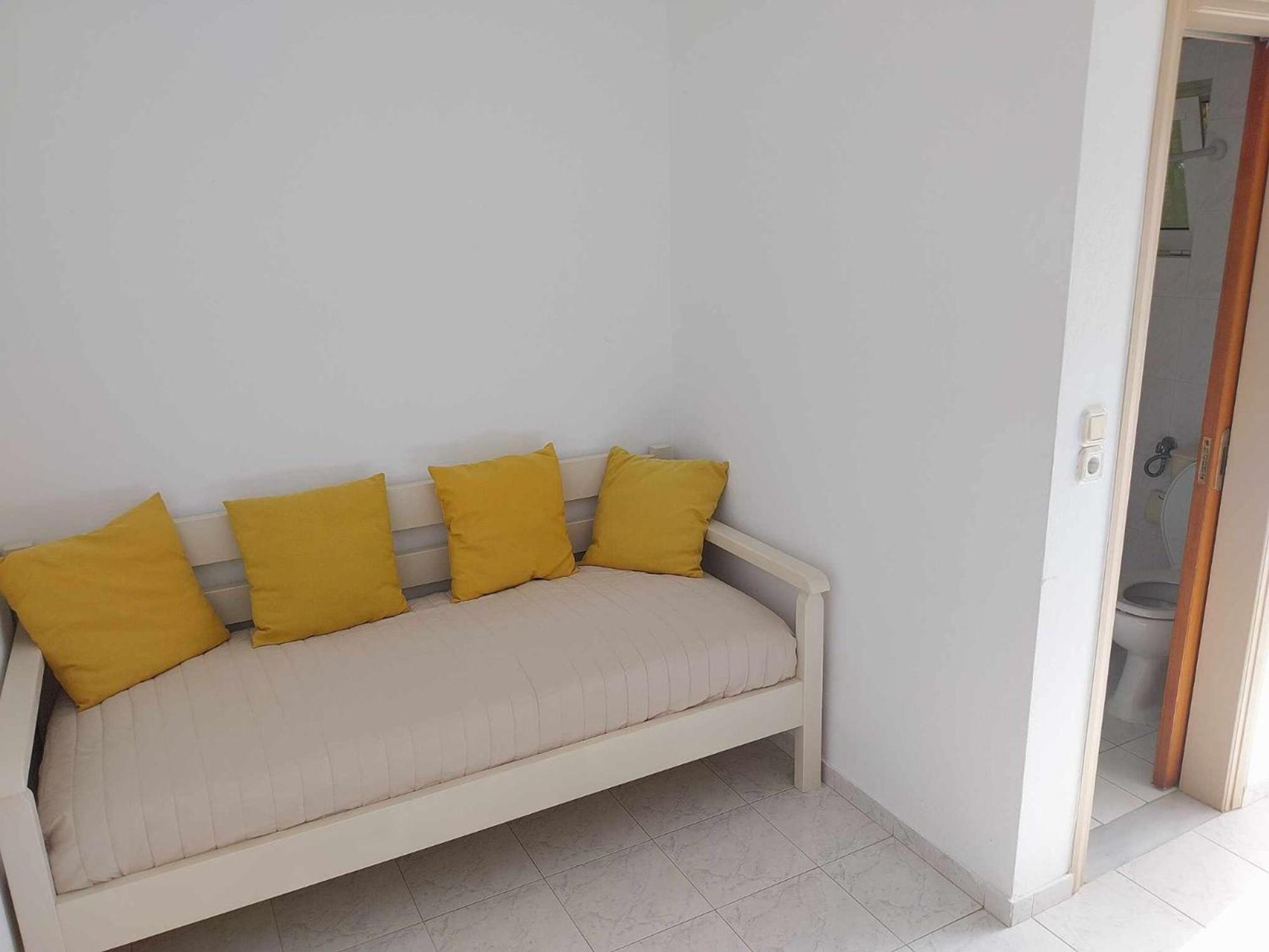 Litinas Apartments With Pool Agia Marina Exteriör bild