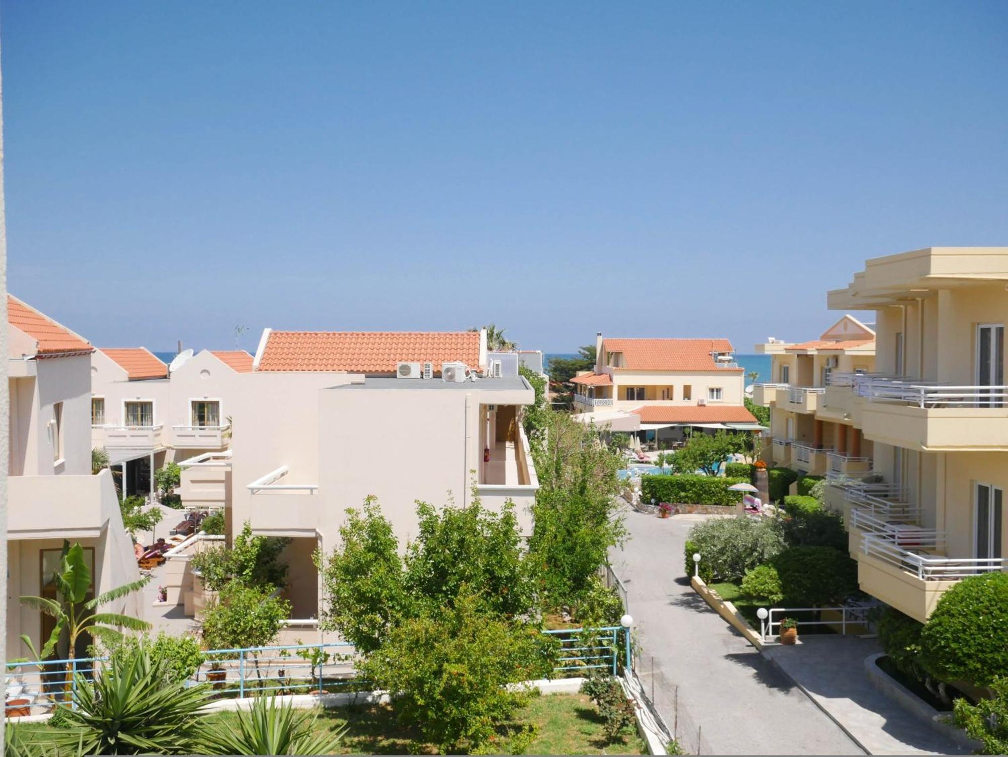 Litinas Apartments With Pool Agia Marina Exteriör bild