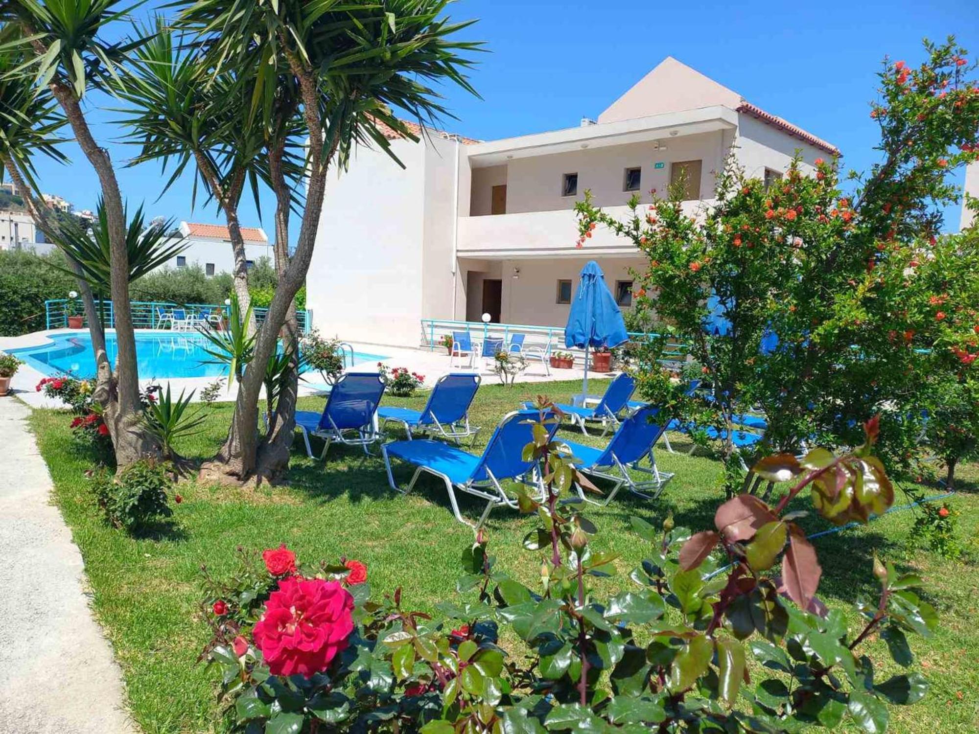 Litinas Apartments With Pool Agia Marina Exteriör bild